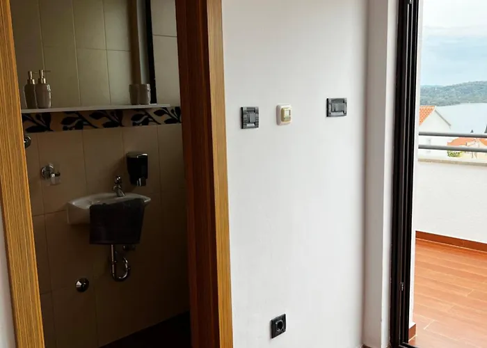 Carmen Villa Trogir